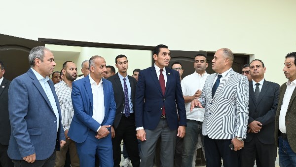 وزير الشباب والرياضة يتفقد نادي «تنمية كلوب» بمدينة بدر