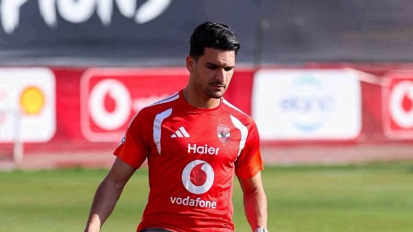 مباراة القمة 133.. منصف بقرار يحرز الهدف الثاني للأهلي في شباك الزمالك