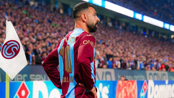 ثاني لاعب مصري.. صلاح يكتب اسمه في تاريخ طرابزون سبور أمام بشكتاش