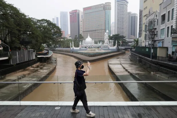 Malaysia Says Considering Bringing F1 Race Back
