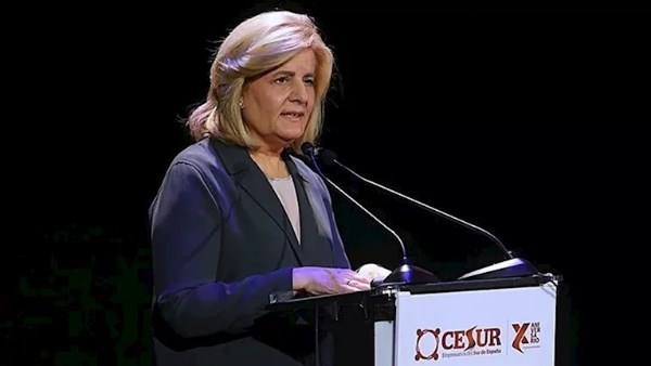 تأكيد وفاة وزيرة العمل الإسبانية السابقة فاطمة بانييث في حادث تصادم القطارين