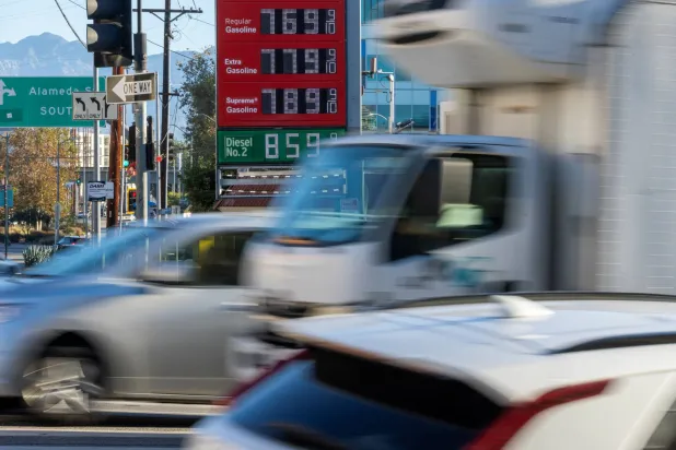 US Extends Sanctions Waiver for Russia’s Lukoil