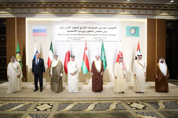 Gulf Calls on Russia to Play Role in Stopping Attacks by Iran, Starting Dialogue with it