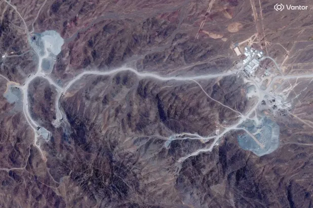 Iran Vows to Retaliate Against Any US Strike on Pickaxe Mountain