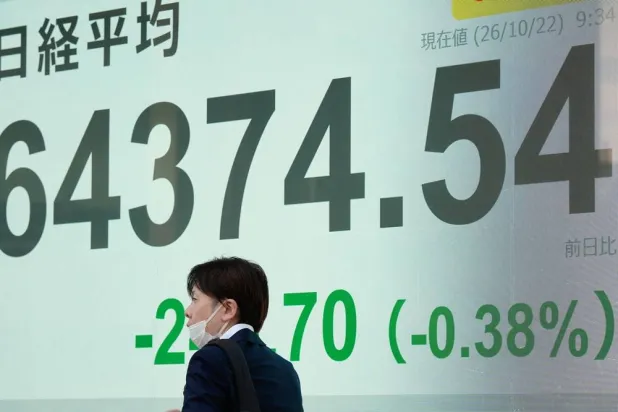 Asian Stocks Mixed Ahead of Weekend as Tech Recovers Early Losses