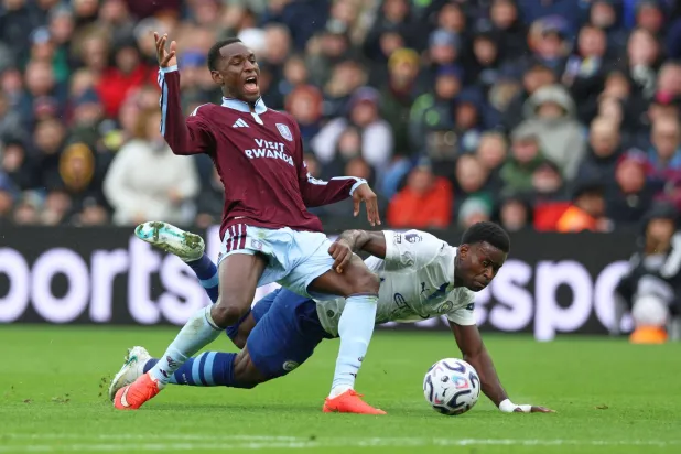 Man City Falls at Aston Villa and Arsenal Moves Level on Top of Premier League
