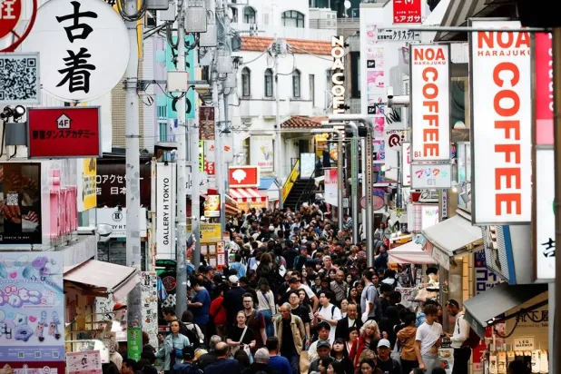 Nonagenarian in Japan Outwits Suspected Scammer
