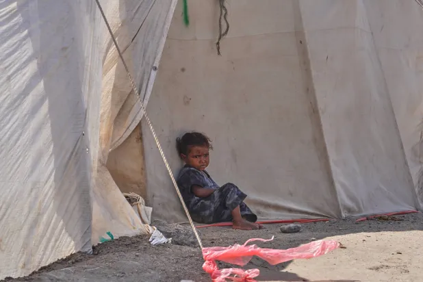 Houthi Attacks Displace 270,000 Yemenis in Two Months