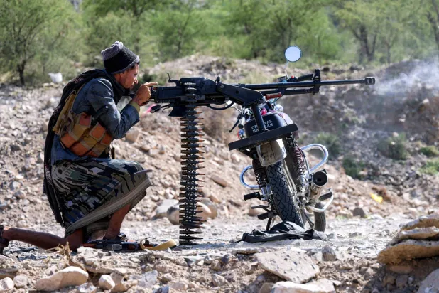 Yemeni Govt Forces Press Advance on Houthis Near Bab al-Mandeb, in Taiz