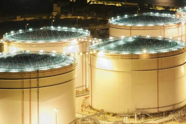 Philippines Says in Talks with Saudi Arabia for Oil Storage