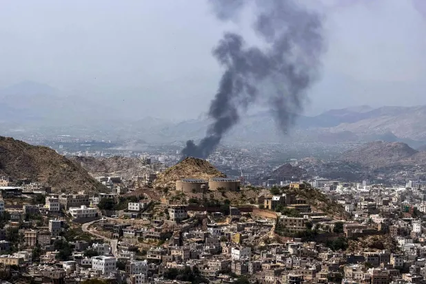 Intensive Strikes Target Houthis Amid Suspicions of Toxic Shells Used by Militias
