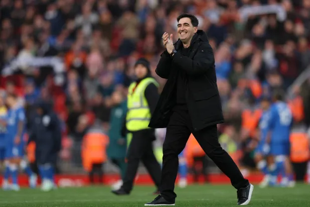 Iraola Says Too Soon for Title Talk as In-Form Liverpool Welcome Arsenal