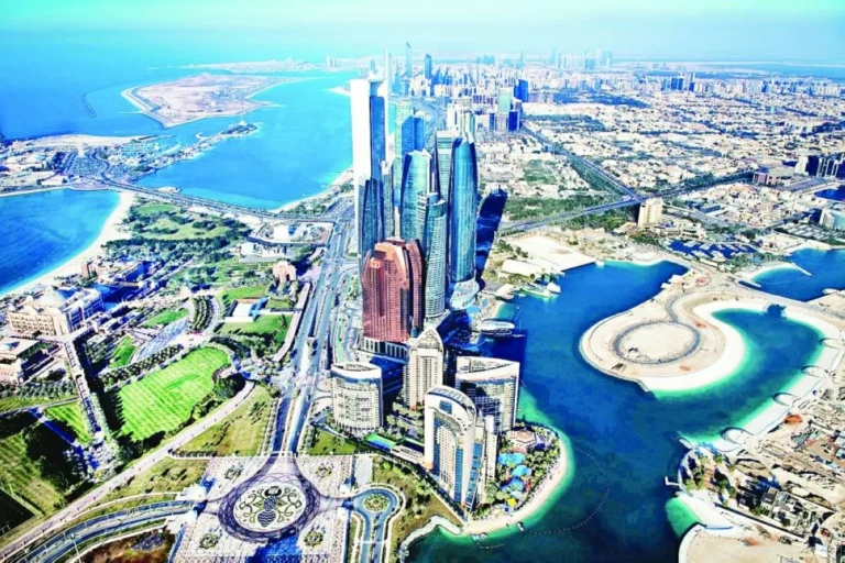 «فيتش» تثبّت تصنيف أبوظبي عند AA مع نظرة مستقرة