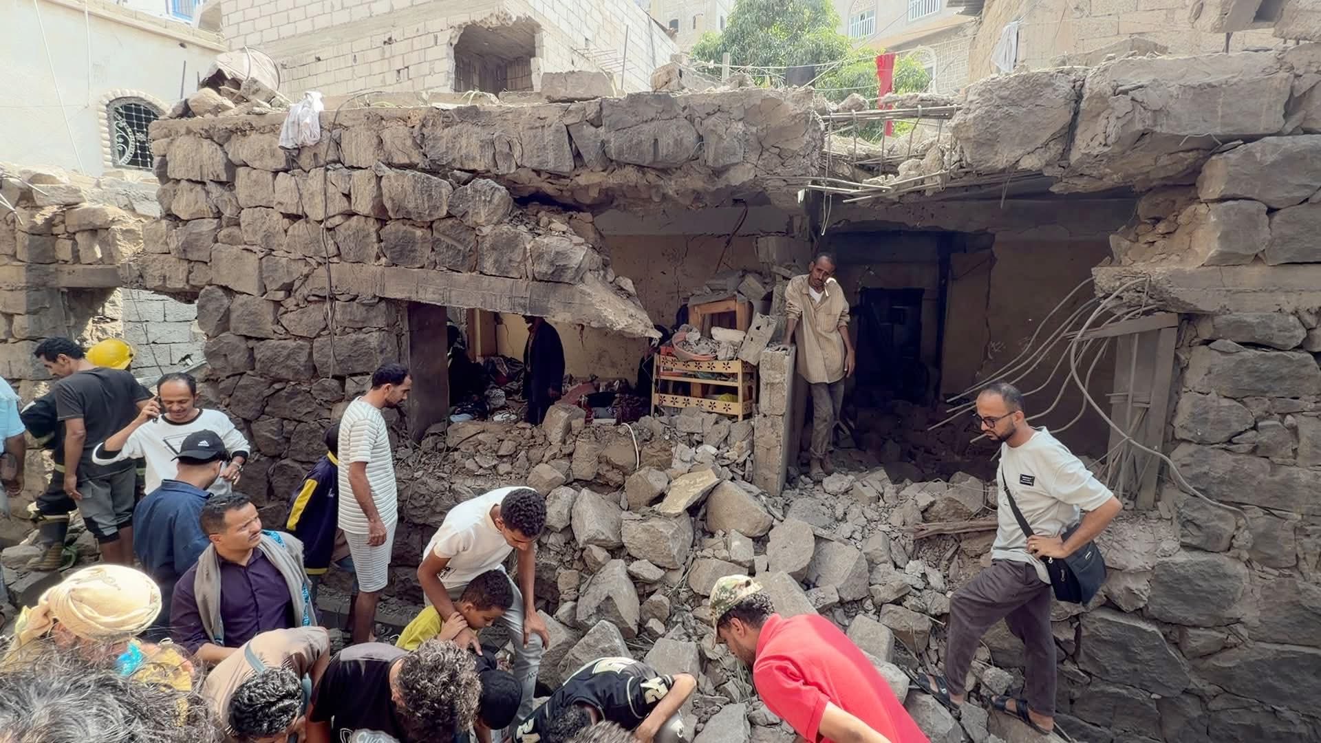 Houthi missile strike on Taiz residential area kills at least nine, wounds 14