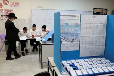 Israeli elections: Start of voting sees highest turnout since 1981 | LIVE