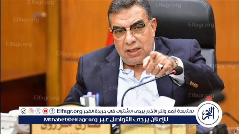محافظ الدقهلية يحيل رئيس مدينة طلخا ومسئول الوحدة المحلية بميت الكرماء للتحقيق بسبب الإهمال في الحفاظ على المال العام