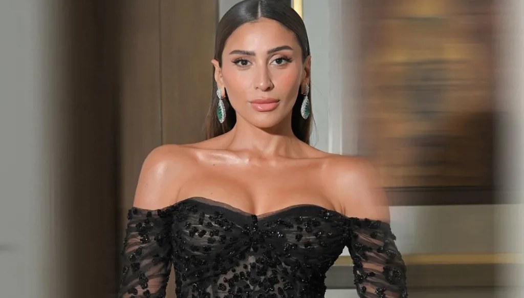 دينا الشربيني تكشف كيف غسلت جثمان والدة ياسمين رئيس (فيديو)