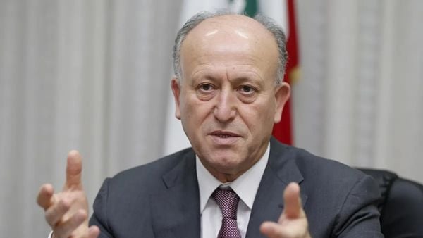 ريفي يحذّر من خطر الكلاب الشاردة في طرابلس