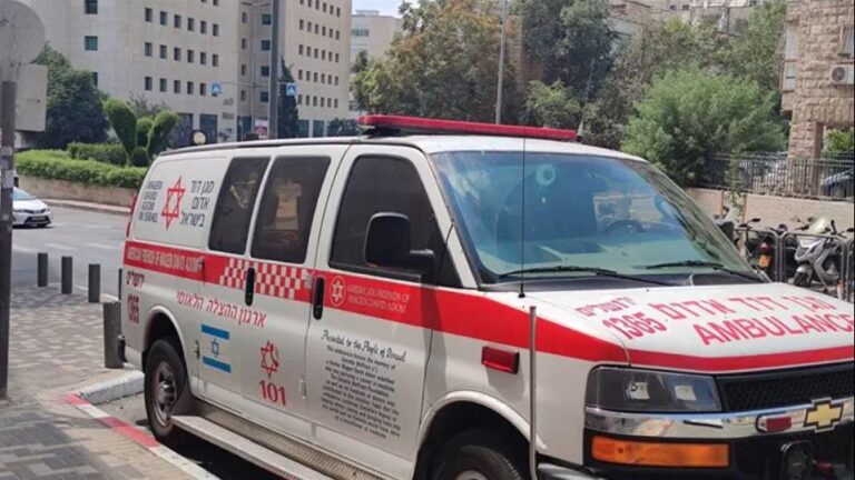 12 مصابا إثر انفجار ذخيرة في منطقة يفتاح بالأراضي المحتلة
