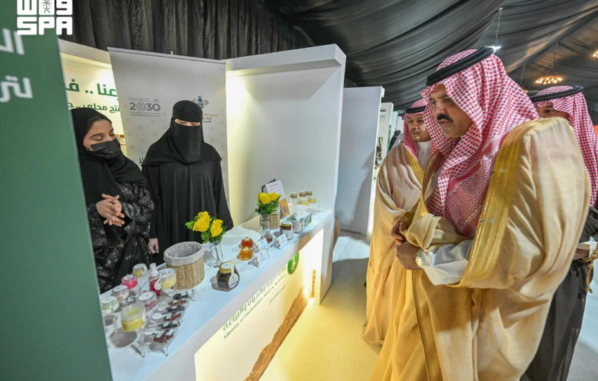 أمير حائل يرعى مهرجان المنتجات الموسمية الزراعية بالمنطقة