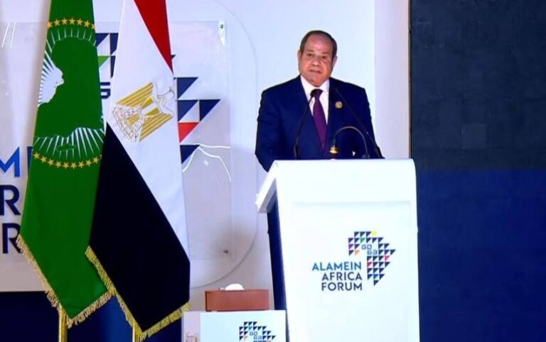 الرئيس المصري يفتتح منتدى “العلمين ـ أفريقيا للأعمال”