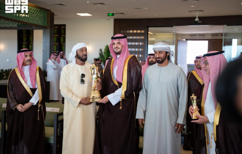 نيابة عن أمير منطقة مكة المكرمة.. محافظ الطائف يشهد ختام كأس الاتحاد السعودي للهجن ويتوّج الفائزين