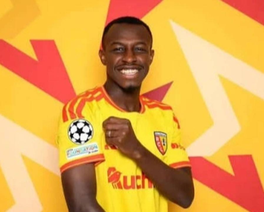 كأول لاعب سعودي.. سعود عبدالحميد يدخل التاريخ  ويشارك في دوري الأبطال