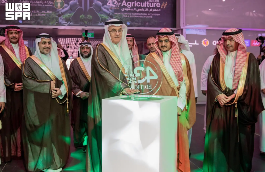 وزير “البيئة” يفتتح فعاليات “المعرض الزراعي السعودي 2026” ويشهد توقيع عددٍ من الاتفاقيات لدعم استدامة القطاع