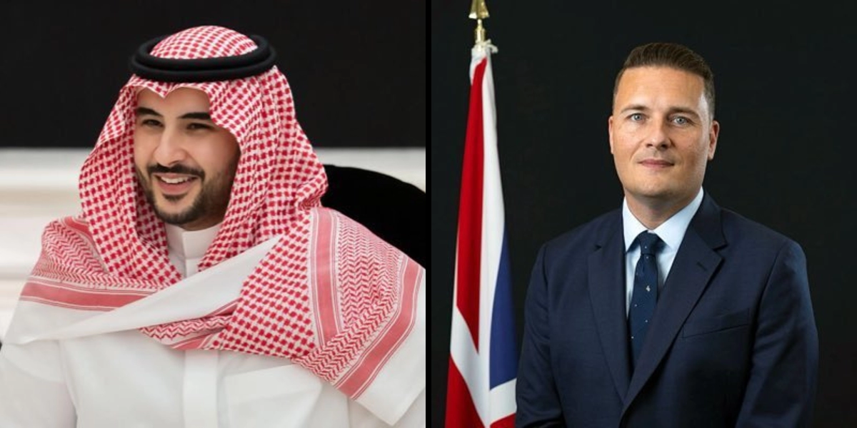 Saudi, British defense ministers discuss over phone strategic defense ties