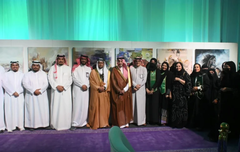 وكعادته كل عام.. التشكيل يصنع المتعة البصرية في تعليم جدة