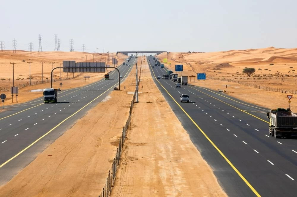 «سلامة النقل»: 6 وفيات في حادثة تصادم على طريق الطائف – الرياض
