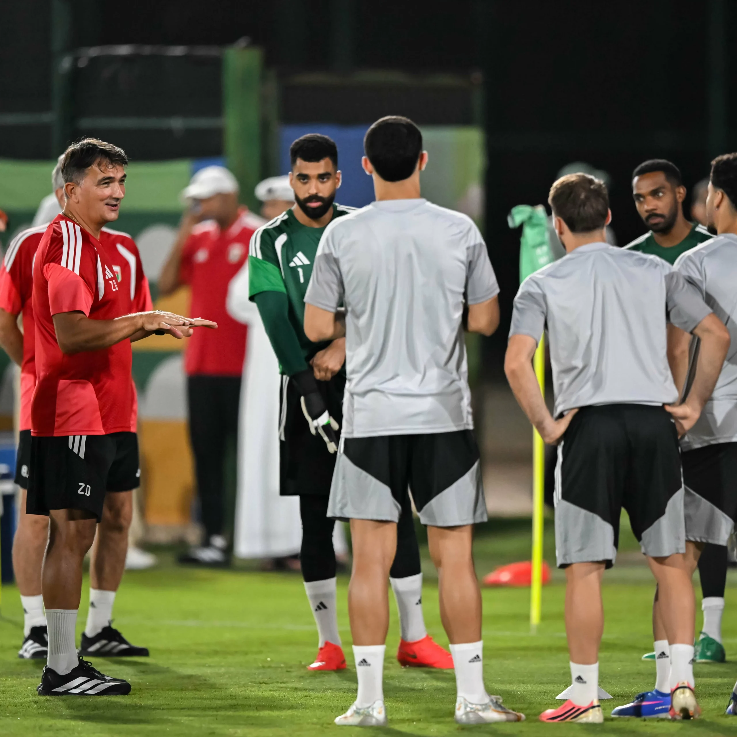 الشبعان يرجح كفة الإمارات على عُمان