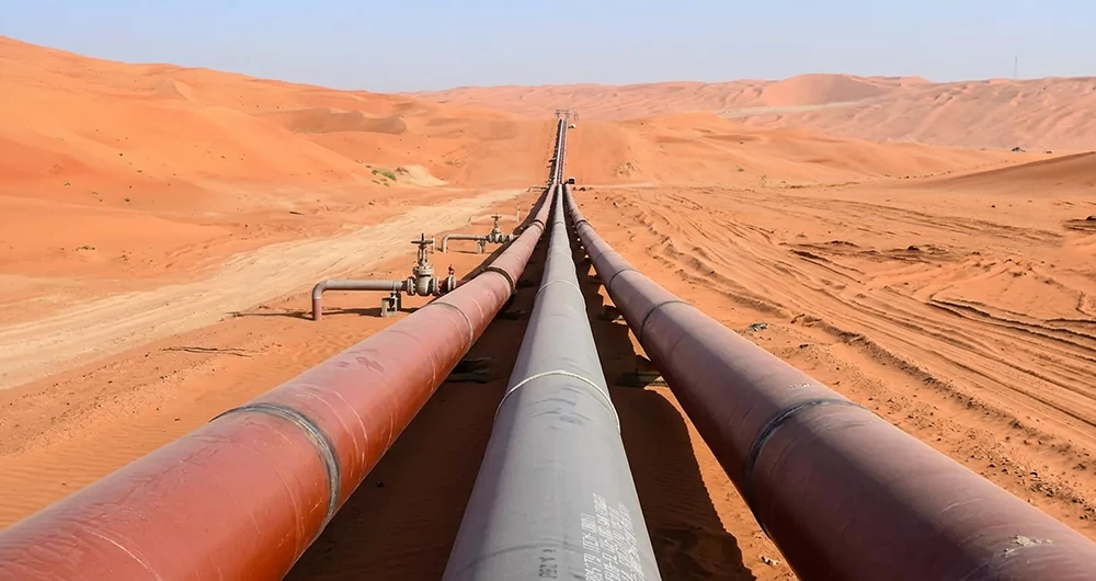 السعودية ترفع تدفقات نفط «شرق-غرب» إلى 80% من طاقته