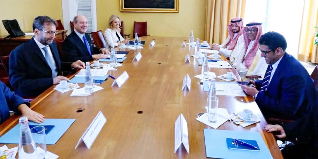 الرسي وغوارليا.. يستعرضان العلاقات السعودية الإيطالية