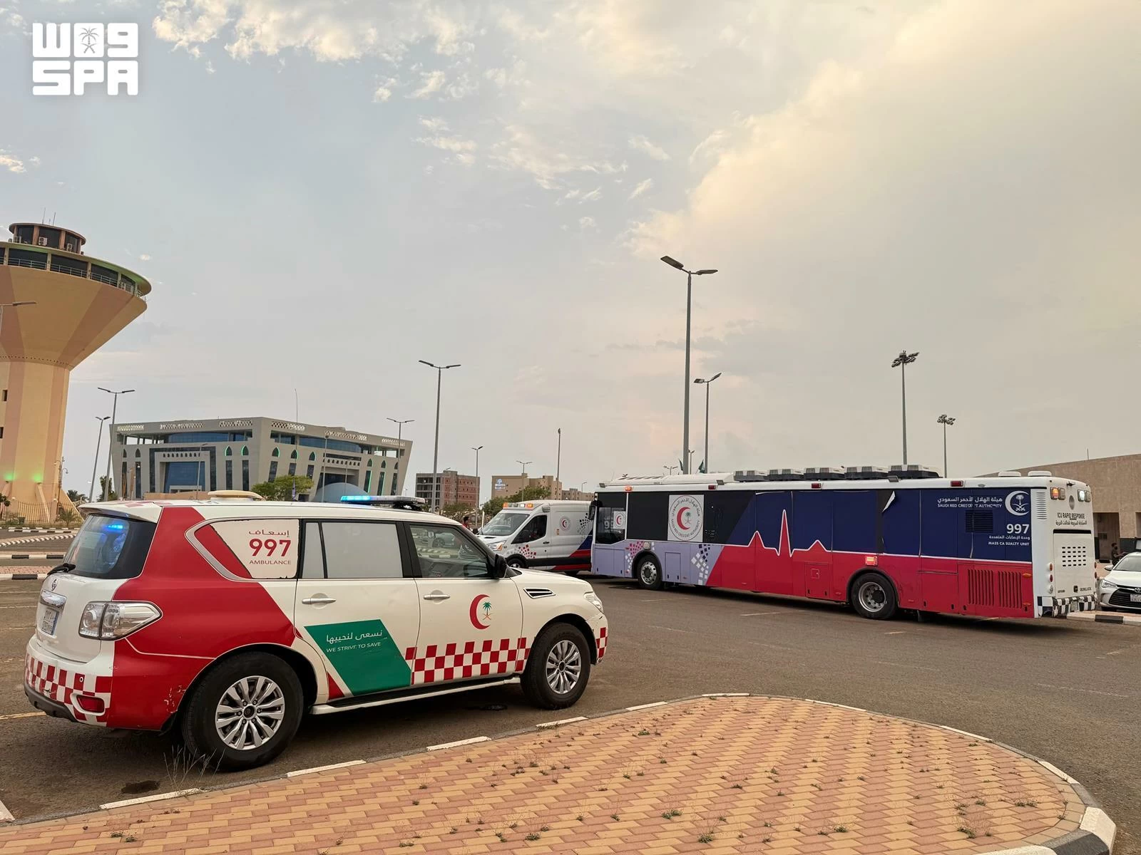 40 فرقة إسعافية ترفع جاهزية "هلال جازان" لمواجهة الأمطار
