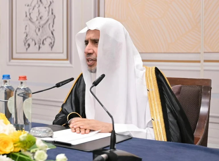 العيسى يلتقي قيادات المكون الإسلامي في بلجيكا