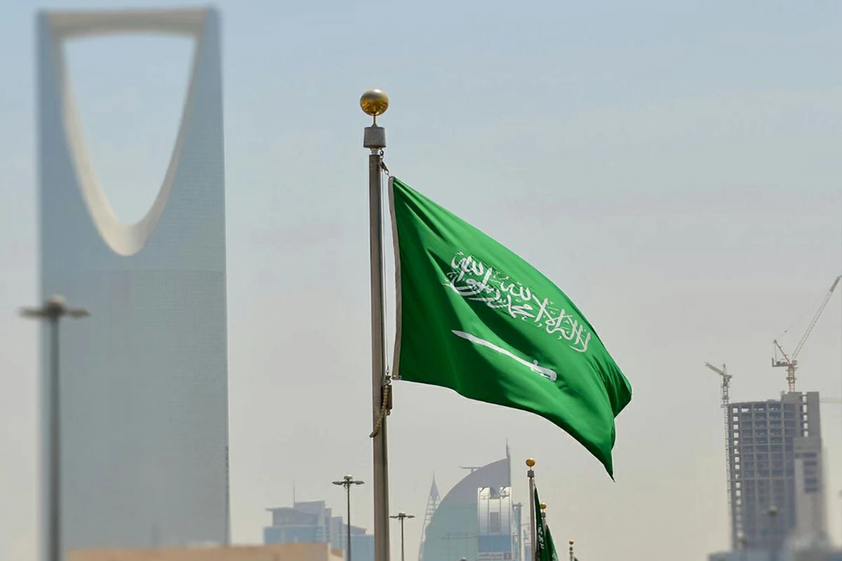 المملكة تدين استهداف الحوثيين للمدنيين والمنشآت.. وتطالب بتحرك دولي