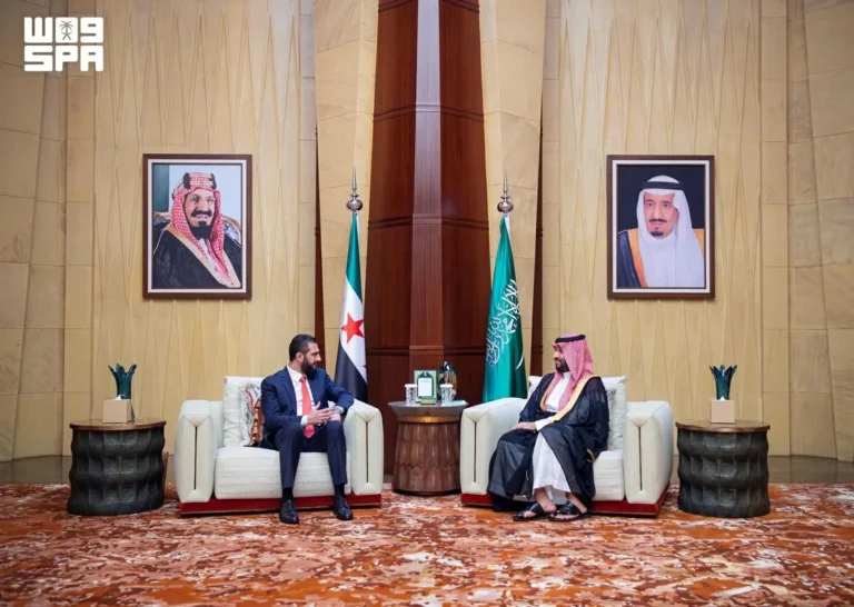 ولي العهد والرئيس السوري يناقشان مستجدات الأحداث في المنطقة