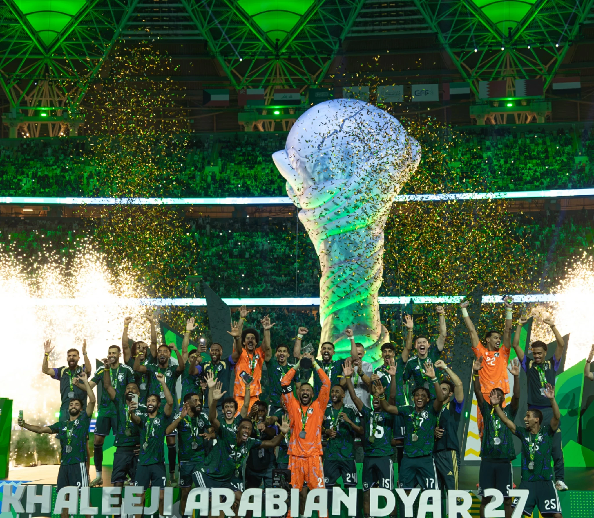 من التنافس إلى العناق..    العويس والعقيدي يحتفلان بالذهب