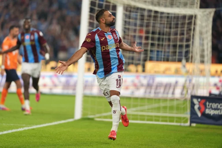 محمد صلاح يتصدر قائمة أفضل 5 لاعبين في أفريقيا بالقرن الـ21