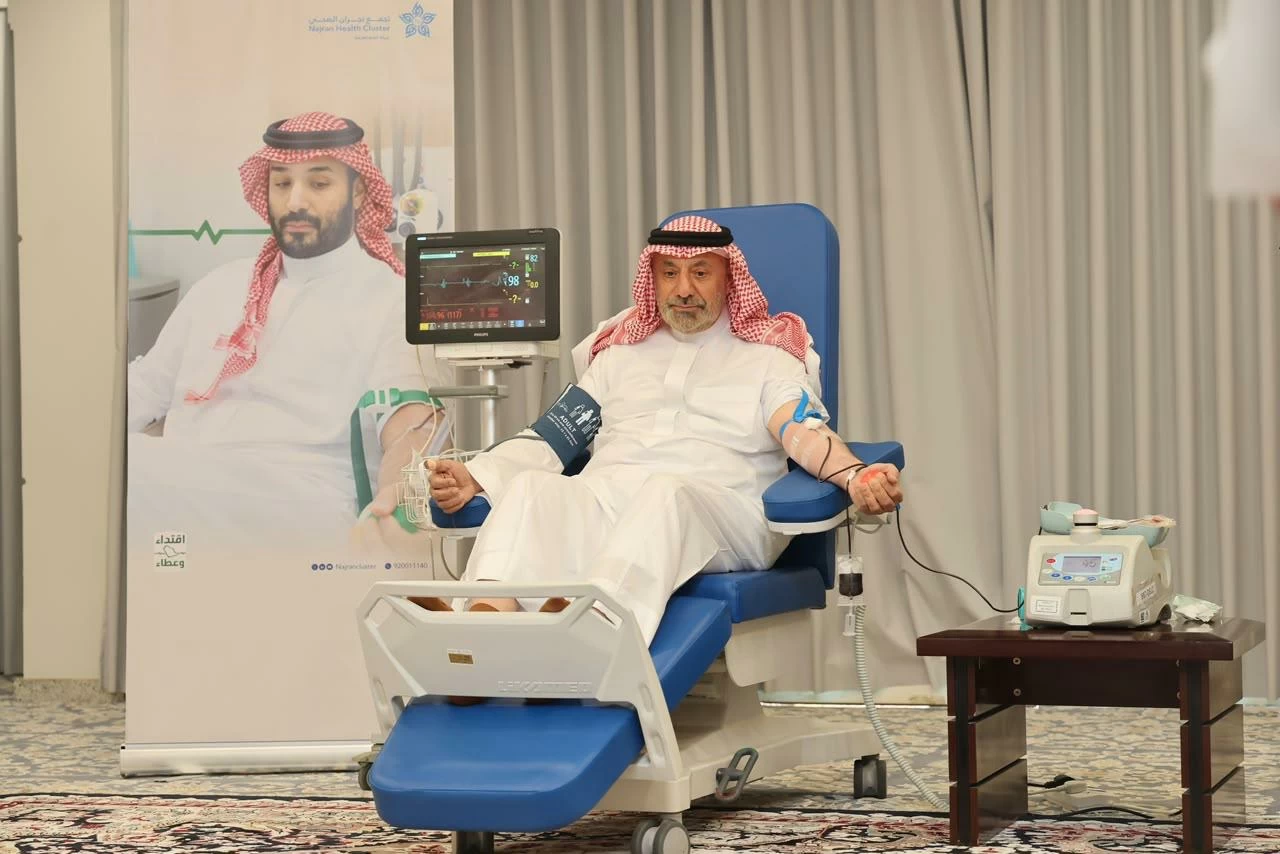 أمير نجران ونائبه يشاركان في الحملة السنوية الوطنية للتبرع بالدم
