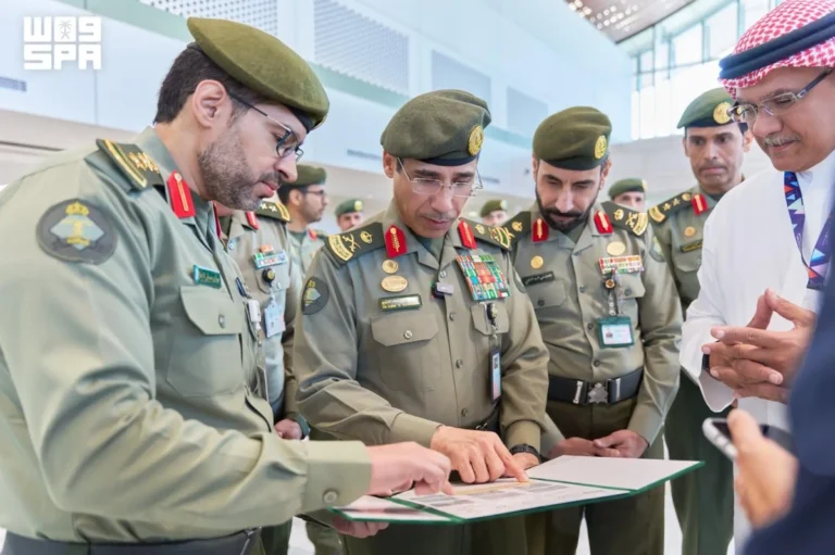 Maj. Gen. Al-Murabba inspects passport control countersat Jeddah Airport Terminal 4 
