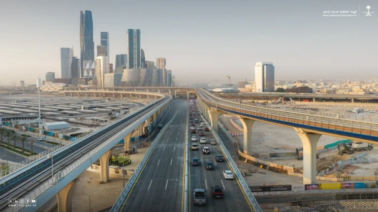 Riyadh opens new Thumamah Road bridge after six months of construction