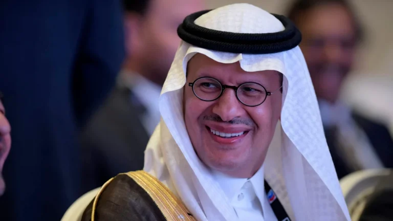 وزير الطاقة: السعودية تطور خطوط أنابيب إضافية لتوفير مسارات بديلة عن مضيق هرمز