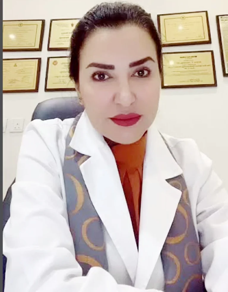 أخصائية عيون: الشاشات تهدد نظر الأطفال.. التوعية أفضل من المنع