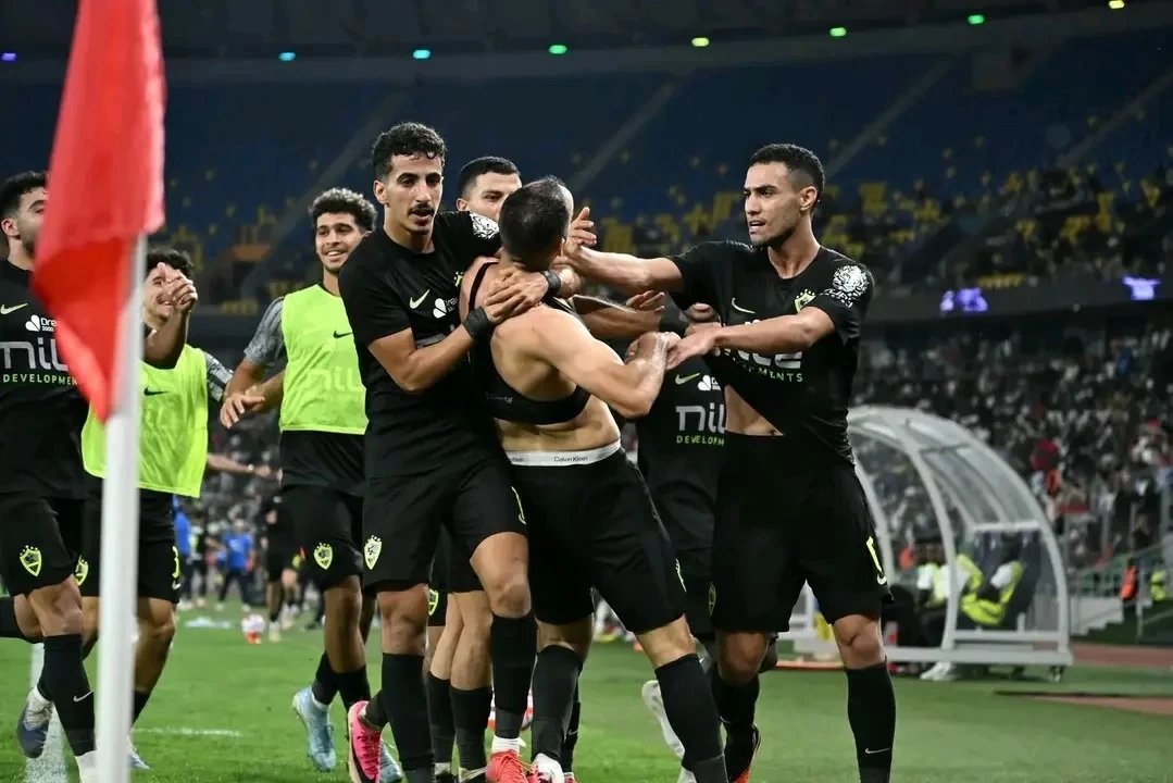 الزمالك يعلن إيقاف ناصر منسي وإحالته للتحقيق