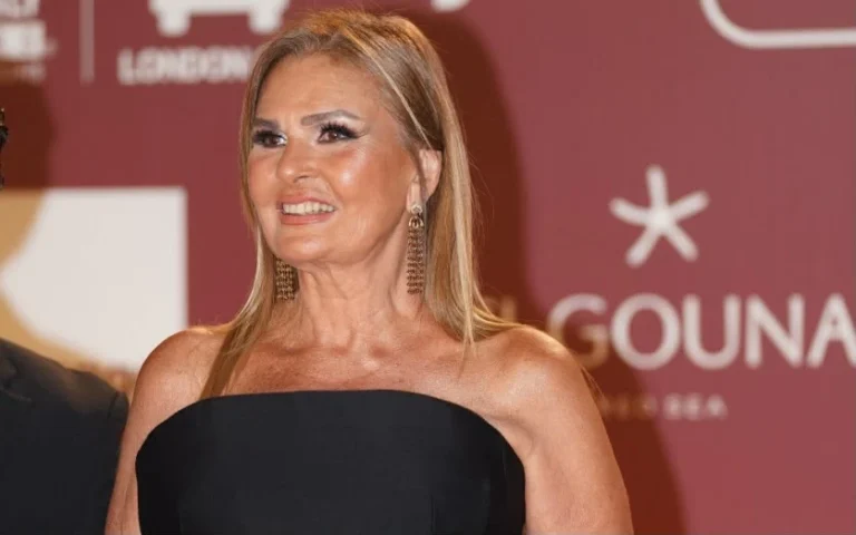 «أطفال ماتوا بسببها».. يسرا تحذر من خطورة ألعاب الإنترنت