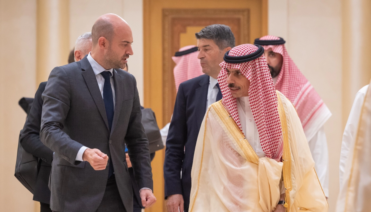 France condemns Houthi attacks on Saudi Arabia, reaffirms solidarity with Kingdom