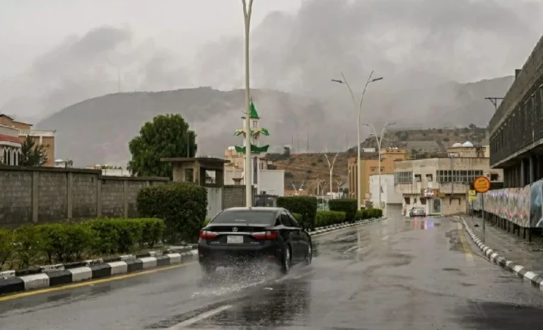 من مكة إلى حائل والباحة.. «الأرصاد» ترفع مستوى التنبيهات في 3 مناطق