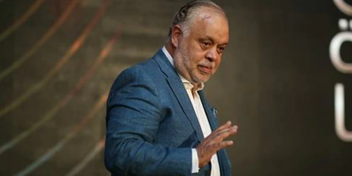 «عجزت بدري».. أشرف زكي: لن أستمر في رئاسة مهرجان المسرح